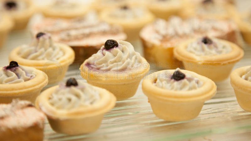 休闲食品OEM：揭秘OEM生产背后的秘密