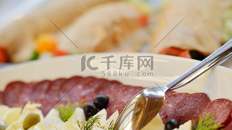 一份食品OEM工厂报价单，到底在报什么